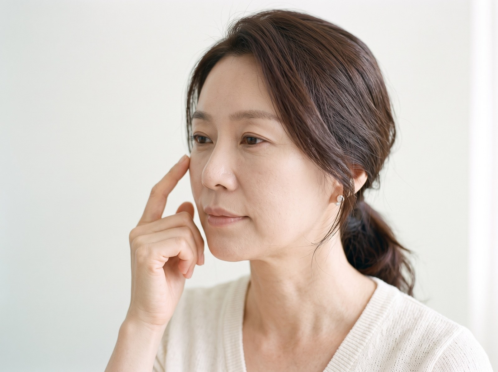 부산울써마지 초음파와 고주파, 피부 속 닿는 깊이가 다른 이유 사진 6